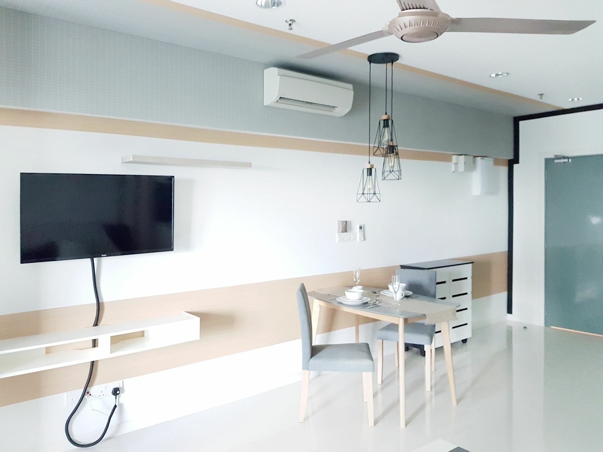 Summer Suites By Plush Kuala Lumpur Exterior photo