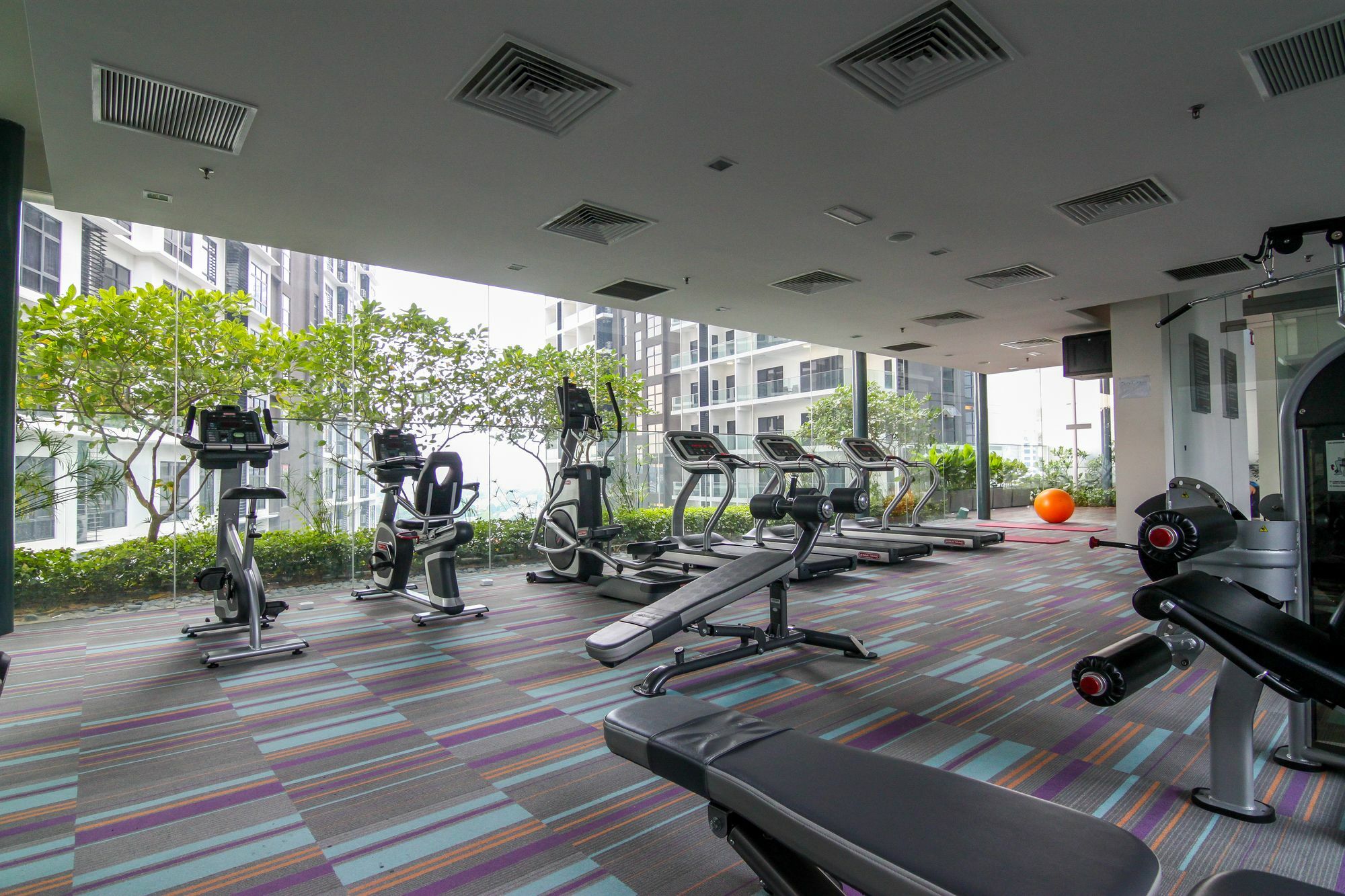 Summer Suites By Plush Kuala Lumpur Exterior photo